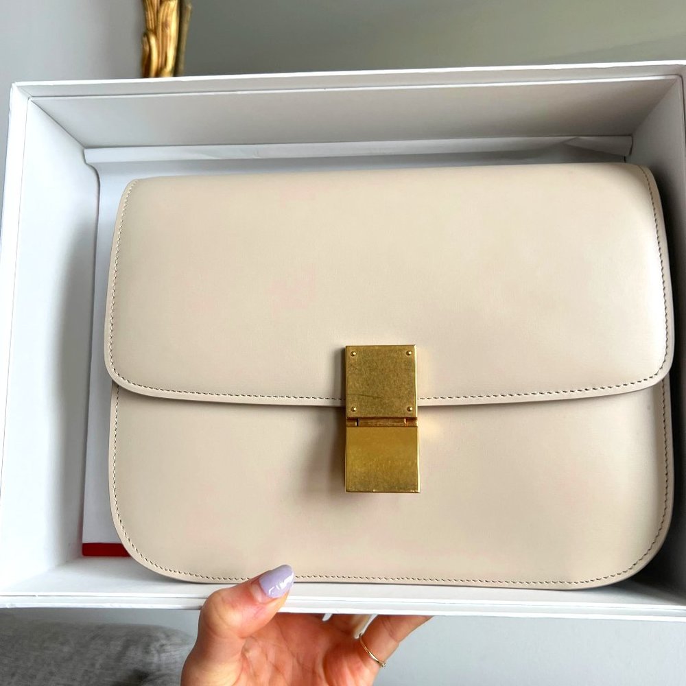 🍦🍨⭐️Celine Classic Medium Box Bag in Dune /beige